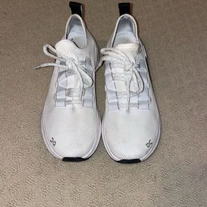 On Cloudeasy Sneakers